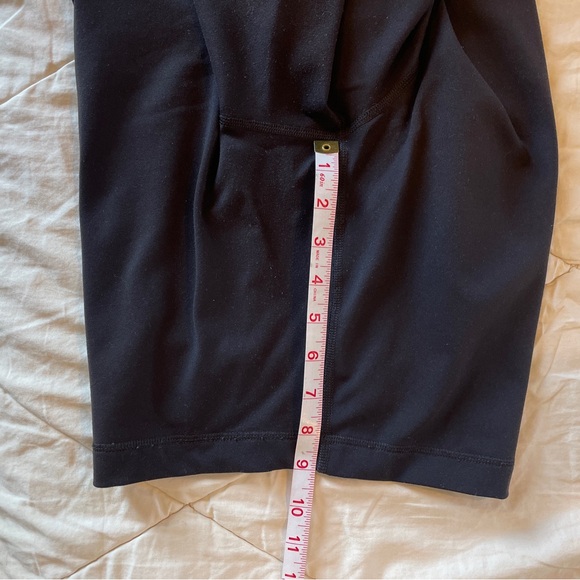 Duluth Trading NoGa pull on shorts - Picture 6 of 6